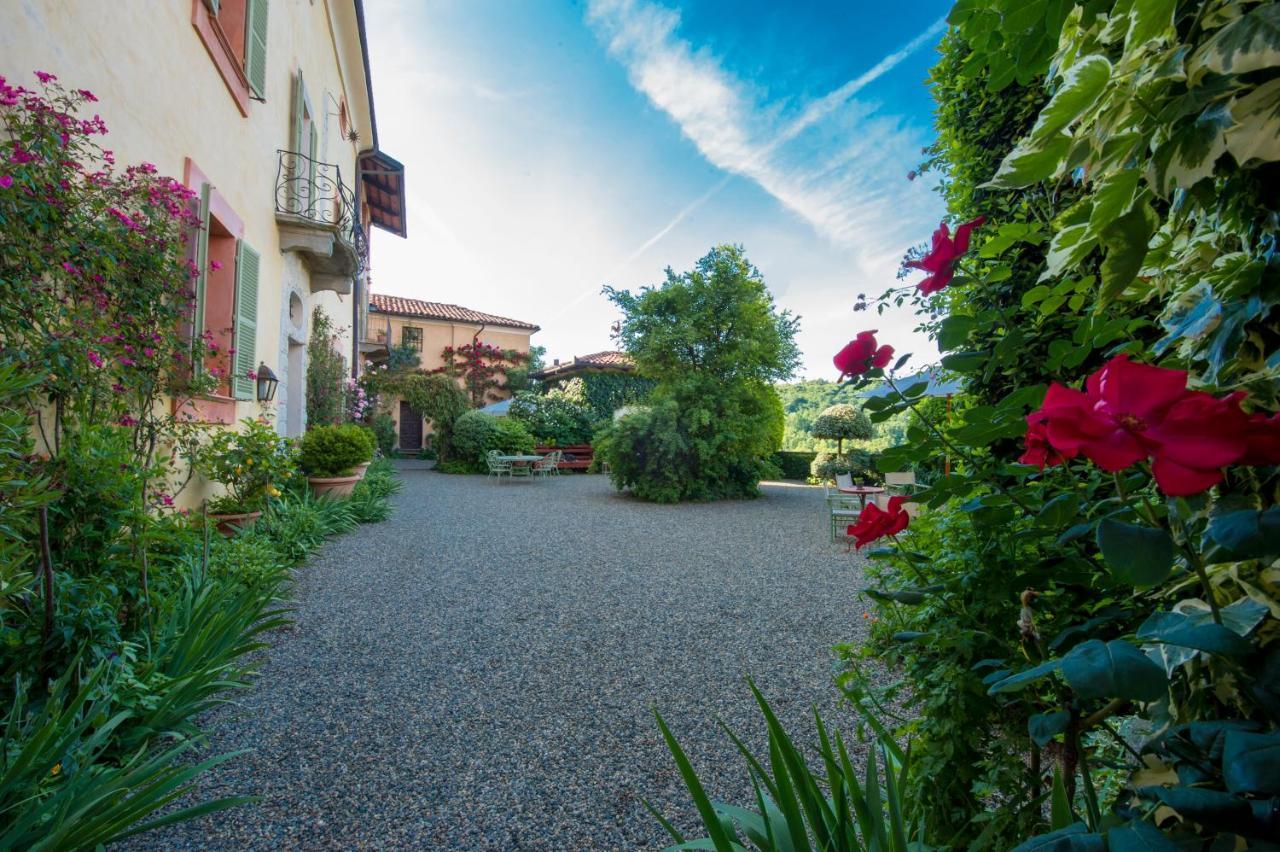 Bed and Breakfast Castello Di Strambinello Exterior foto