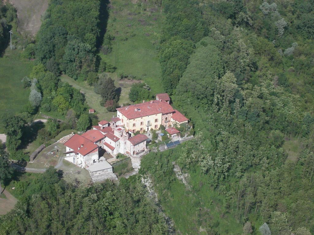 Bed and Breakfast Castello Di Strambinello Exterior foto