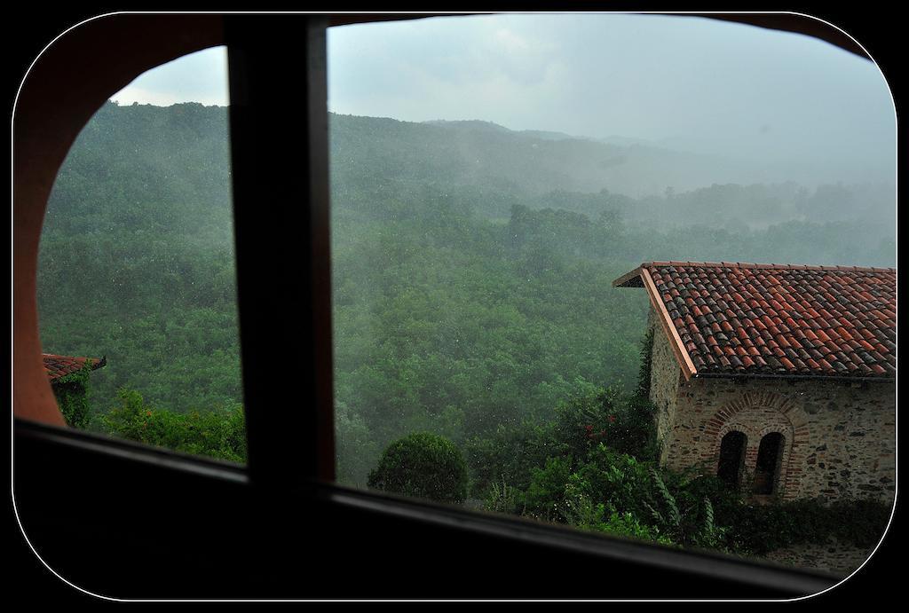 Bed and Breakfast Castello Di Strambinello Exterior foto