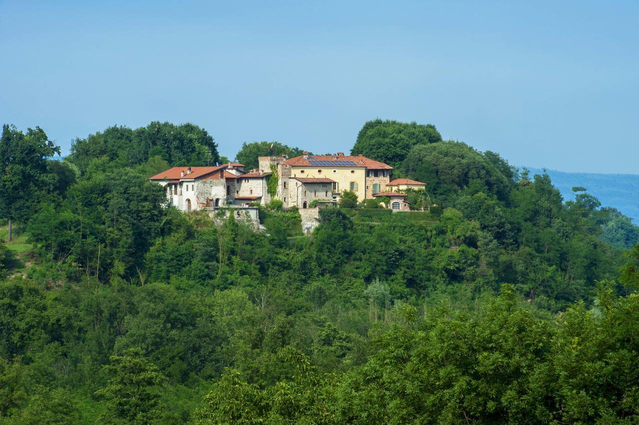 Bed and Breakfast Castello Di Strambinello Exterior foto
